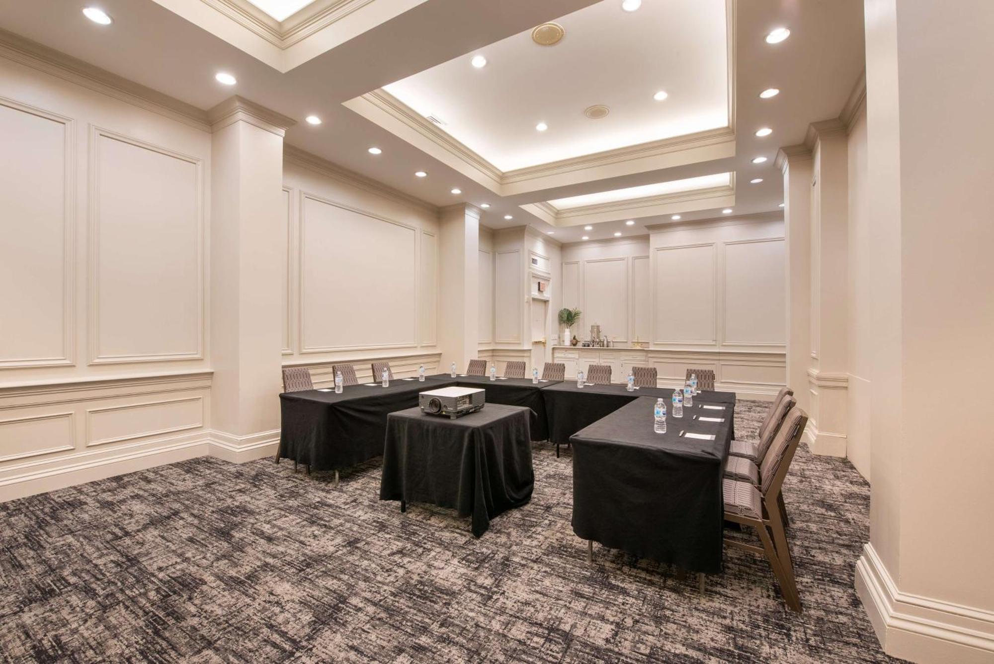 Hotel Theo New Orleans, Tapestry Collection By Hilton Exterior foto